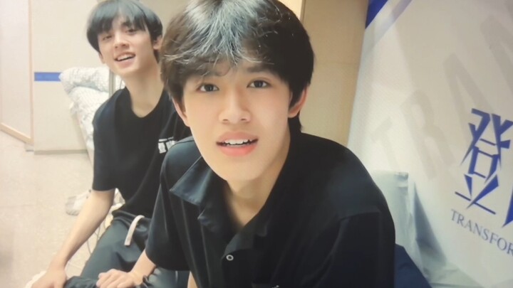 Pelayaran di kutub, kalian semua lucu banget!