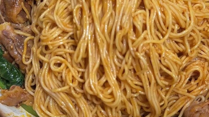 هل سيكون طعم المعكرونة الممزوجة بصلصة الشيش كباب لذيذًا؟