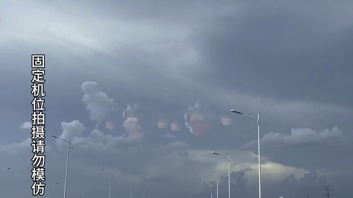 Why do long-haul trucks always have a woman along, and they're even married? #DailyCarKnowledge #Hel