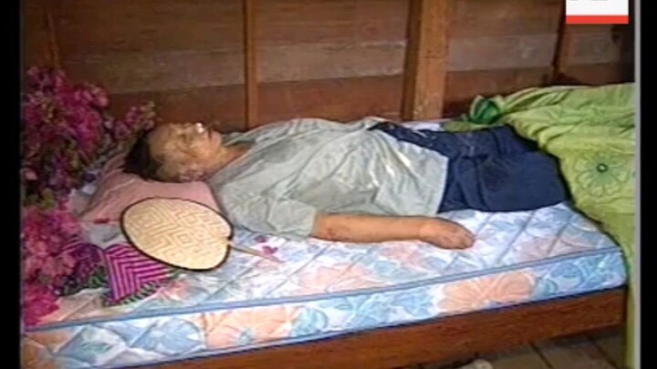 Pol Pot’s Funeral Filled with Canned Laughter (1998)