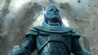 锋利的刀刃划过皮肤，伤口以肉眼可见的神速恢复，远古变种人鼻祖