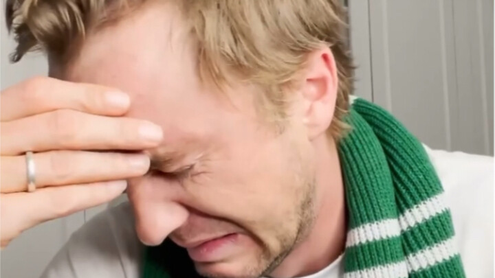 【Tom Felton】Mengejutkan! Si ketua angkatan dari Rumah Ular lagi-lagi ditempatkan di Rumah Singa! Lih