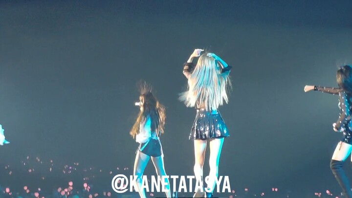 BLACKPINK TOUR JAKARTA ( Day 2 ) - BOOMBAYAH - LOOK AT THEIR HAIR 😂