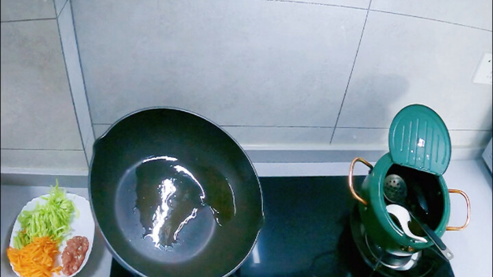 有句老话叫“亏妻百财不入”你对妻子好到什么程度 她就会旺你到什么程度 你对妻子亏到什么程度 你就会倒霉到什么程度！