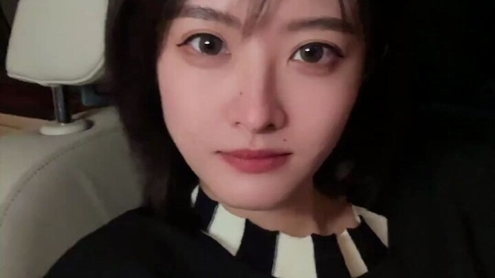 Aku lagi-lagi digodain nih~~~