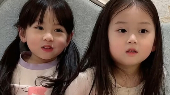 What does Dad usually like to do? Let’s hear the two sisters’ answers!