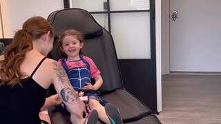 带4岁女儿去纹了人生中的第一个纹身