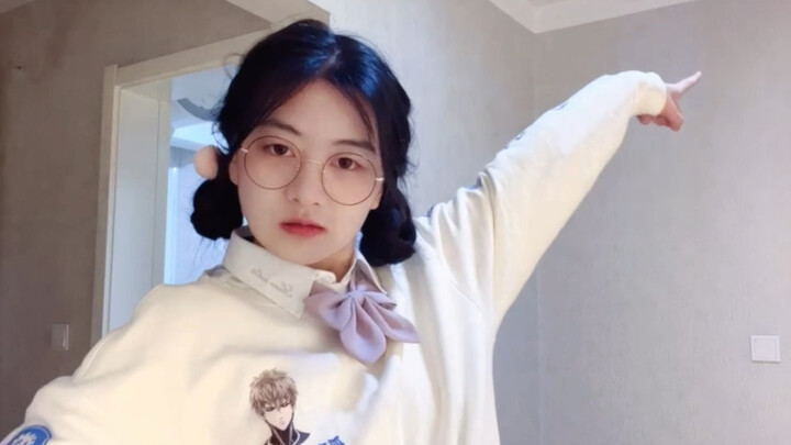 很新的妙龄女子向你表白