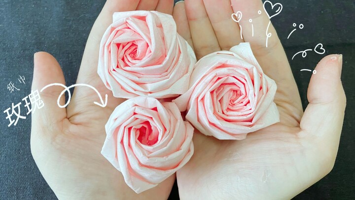 سأريكم خدعة: منديل ورقي يتحول إلى وردة!