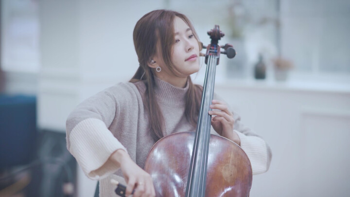 "Watch the first snow with you" was covered by a woman with cello
