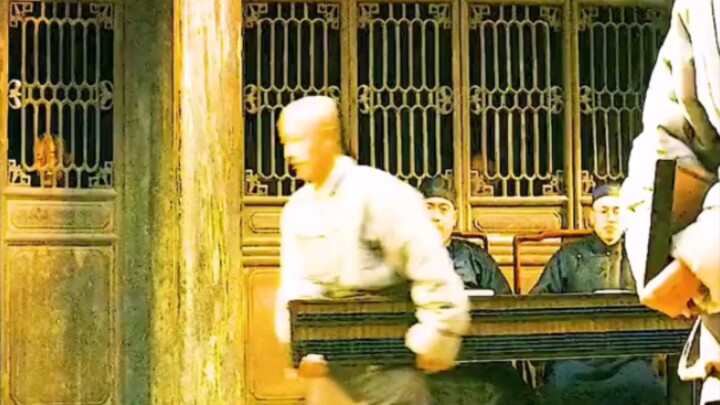 The bank uses a 50-meter abacus to do its accounting.