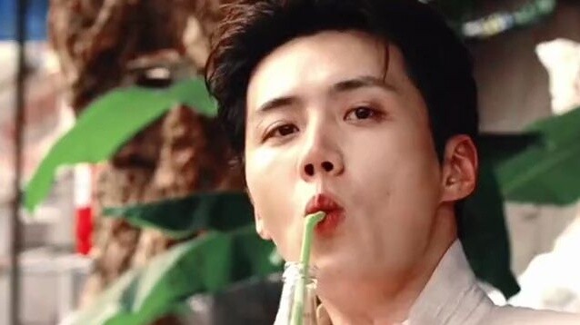 ฆาตกรชายบ้าคลั่งกำลังจับตาดูเหยื่อแกะตัวน้อยของเขา เขาหลบหนีและไล่ตามฉากที่ฉันชอบดูจริงๆ #金宣虎