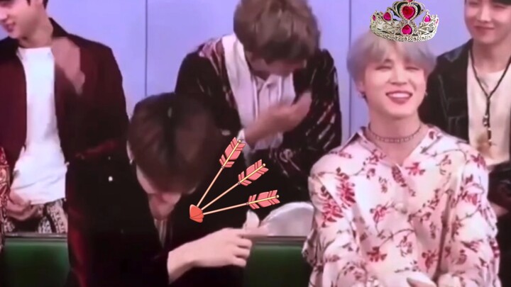 Mấy thằng nhóc hư hỏng, bị chị Mẫn trêu chọc đã lắm nhỉ?