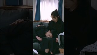 Only she can comfort him❤️#cdrama #wulei #zhaojinmai  #amidstasnowstormoflove