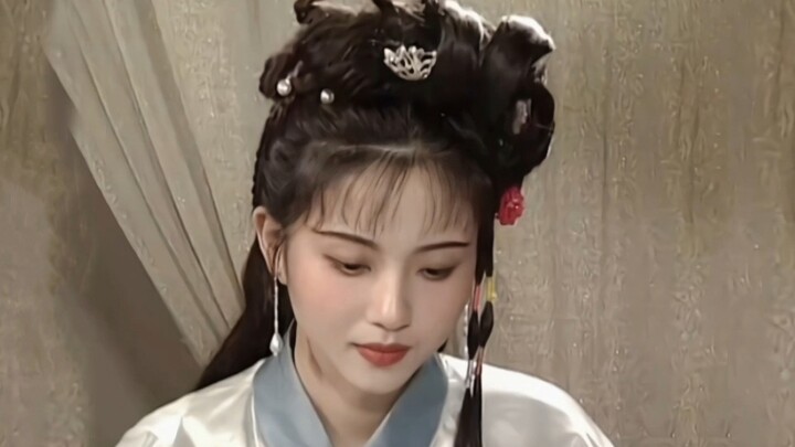 Ngakak banget! Orang-orang yang pernah meragukan kecantikannya pasti keceplosan banget nih!!!