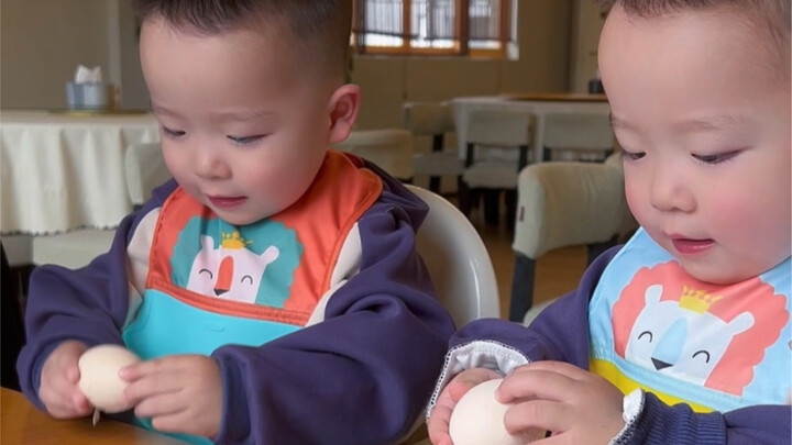 这样吃饭的小屁孩，我挺乐意带出去的