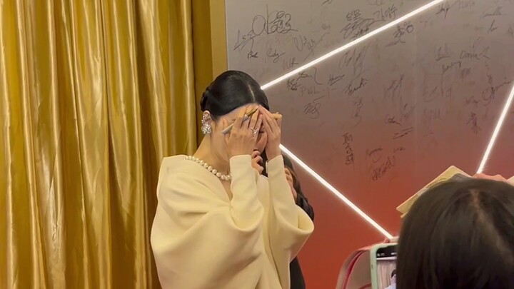 ฟ่านปิงปิงถึงกับตกใจกลัวเพราะความร้อนแรงของแฟนคลับ