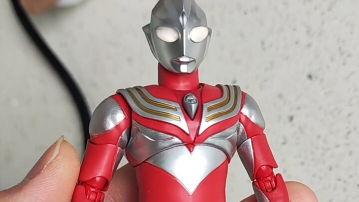 Ultraman Tiga real bone sculpture Xiaohe replacement head sample