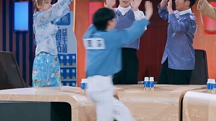 [Zhou Shen] Even the coldest woman will smile when she sees Baby Shen ^3^