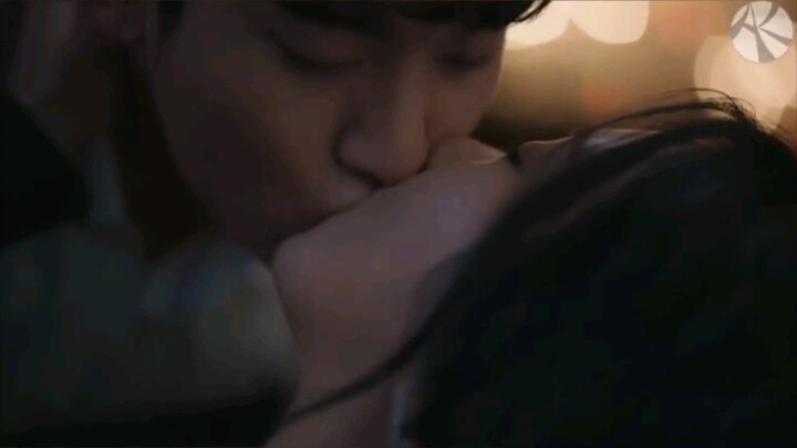 18+ open this video