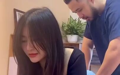 Siswi Vietnam menjalani terapi tulang, disarankan untuk mengecilkan volume suara