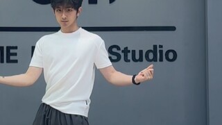 Nhạc nhảy Zumba đốt cháy chất béo phiên bản đầy đủ "chơi với lửa"