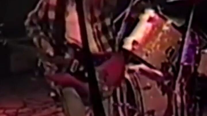 Kurt Cobain SAVES his guitar with feline reflexes