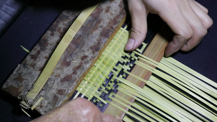 Linking the traditional with the modern, QR code with bamboos!