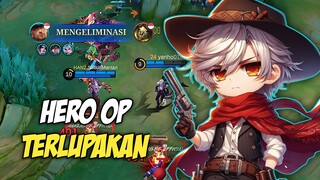 GELOOOO, NI HERO DAMAGE-NYA GAK NGOTAK