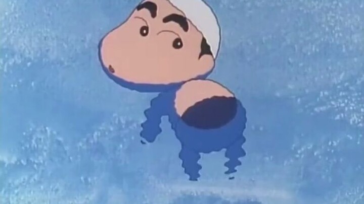 Shin-chan's doggy paddle swimming is so cute!