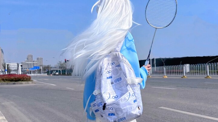 Ini siapa yang masih bisa membedakan dia dengan figure-nya?