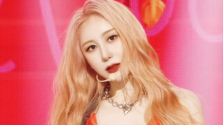 The red motorcycle beauty is so hot that even the camera can't keep up with her dancing pace | Li Ca