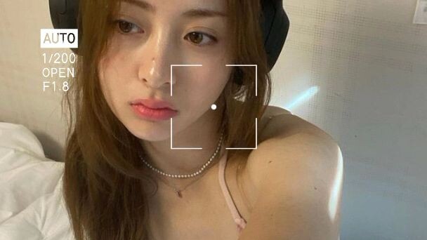 my yunjin ʕ´•ᴥ•`ʔ