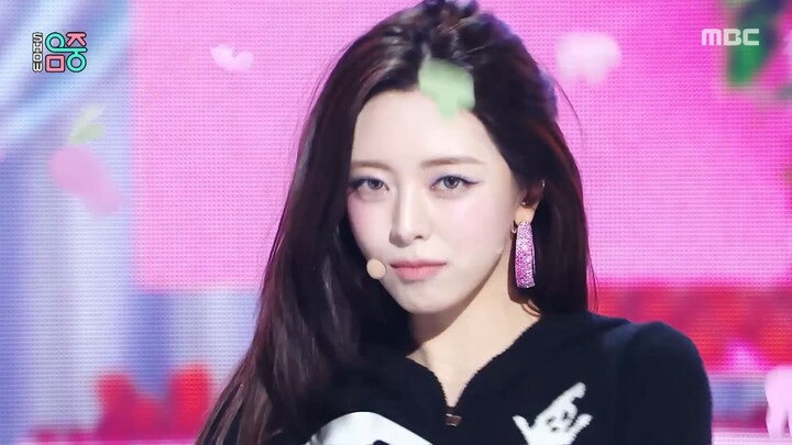 YUNA ITZY Ice Cream performance MBC260404