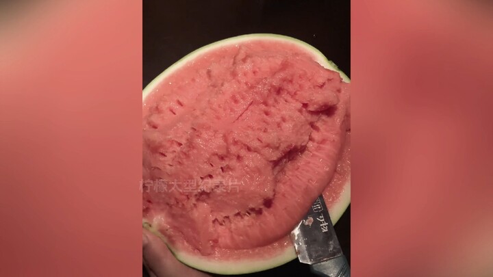 Large documentary: Battle of Watermelons