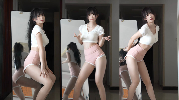 Curvy sway—sizzling sporty style!