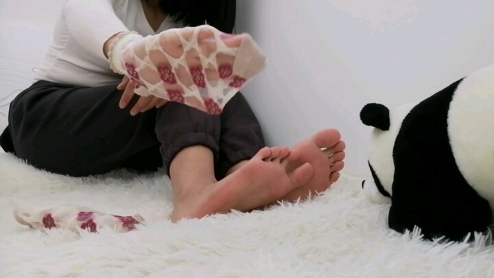 [Cotton Socks or Gloves?]