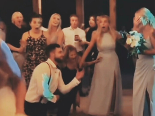 “หลงรักใครสักคน ดวงตาก็ไม่เคยโกหก”