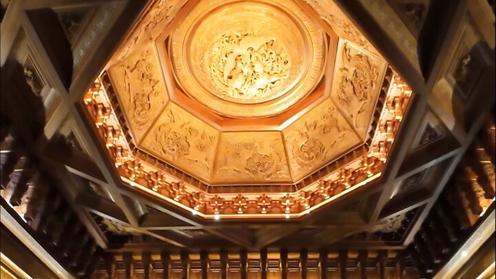 Người nước ngoài dẫn bạn tham quan Diễn đàn Văn minh Thế giới Nishan