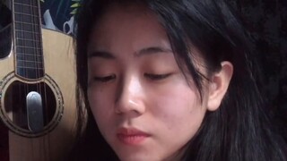 Chơi guitar và hát: "Vũ trường Mohe"