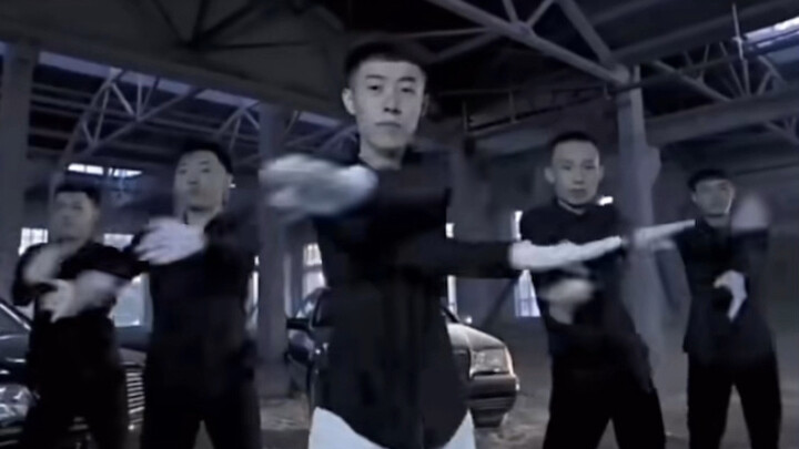 疑似贱侠新振幅（bushi）