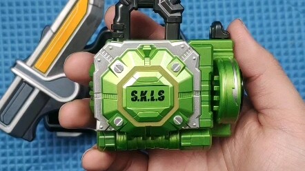 Kamen Rider CSM Zangetsu Katsuhiro lock type is linked with DX belt.