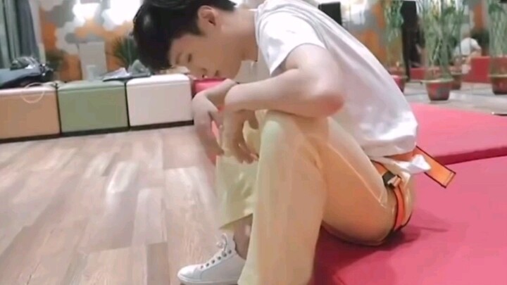 จางอี้ซิง: ฉันเคยถูกคนอื่นเล่นงานมาหลายครั้งเพราะความขยันของตัวเอง บางคนก็ว่าฉันไม่มีอนาคต