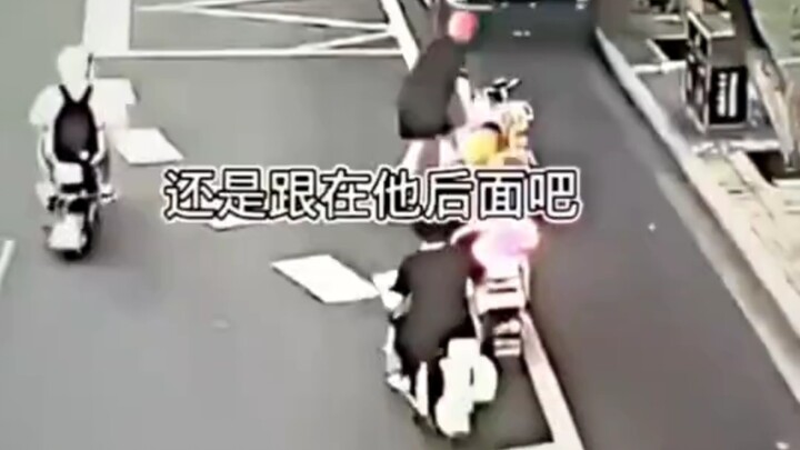 Dĩ chậm chế nhanh: Khoảnh khắc tai nạn giao thông trong mắt tôi