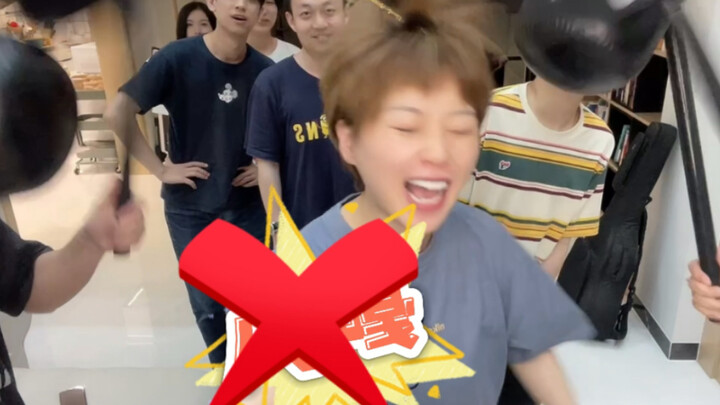 When a Group of English Vloggers Take on the Challenge: Translating Anime Japanese!