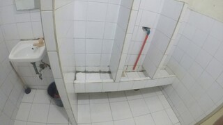 PUBLIC RESTROOMS IN THE PHILIPPINES oh Lord what's that smell? GOPR3096