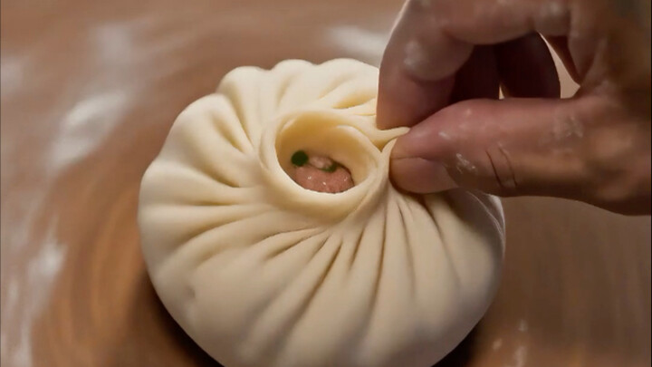 Immerse yourself in the experience of a Qing Dynasty imperial chef crafting 360-pleat golden shumai 