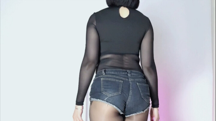 This dazzling light is so hot it can't even last 24 hours!