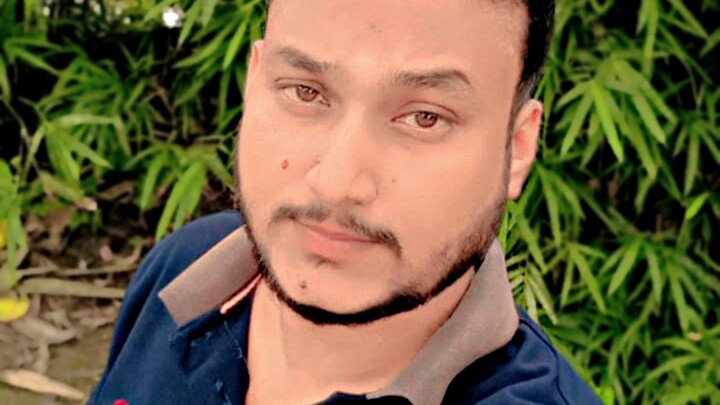 রেলস ভিডিও তৈরি করলাম ফোন হয়েছে সবাই কমেন্ট করে বলবেন
