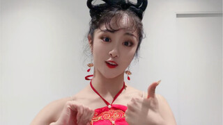 Ruyan ขอให้คุณโชคดีและเจริญรุ่งเรือง~ คำอวยพรปีใหม่กำลังจะมา~